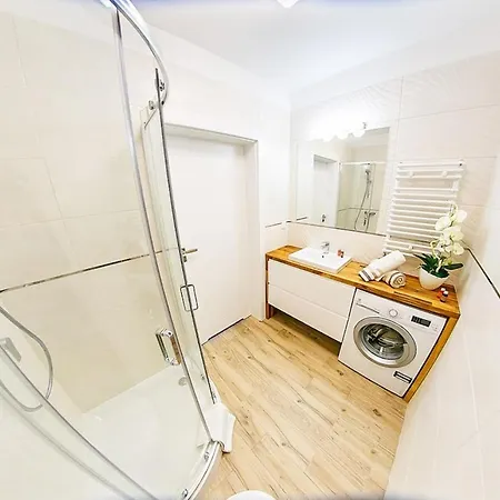 Apartamenty Baltyckie - Bulwar Portowy - Widok Na Port, Centrum, Najlepsza Lokalizacja W Ustce Ustka Exterior photo