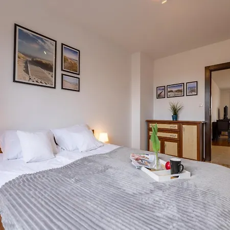 Apartamenty Baltyckie - Bulwar Portowy - Widok Na Port, Centrum, Najlepsza Lokalizacja W Ustce Ustka Exterior photo