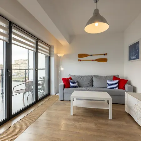 Apartamenty Baltyckie - Bulwar Portowy - Widok Na Port, Centrum, Najlepsza Lokalizacja W Ustce Ustka Exterior photo